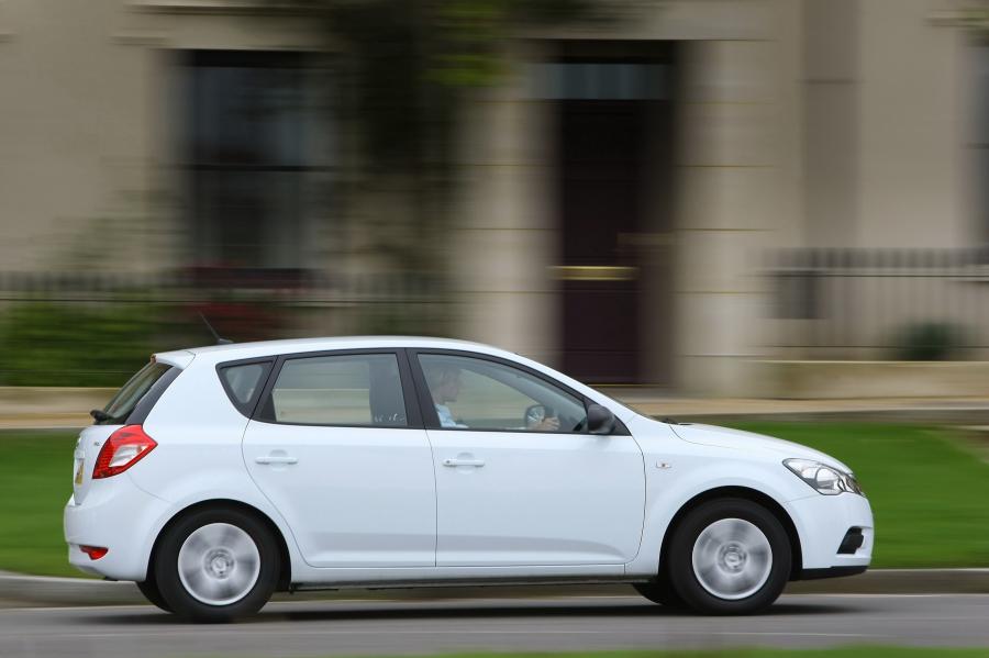  Kia cee&rsquo;d 2009 года  (фото 46 из 98)